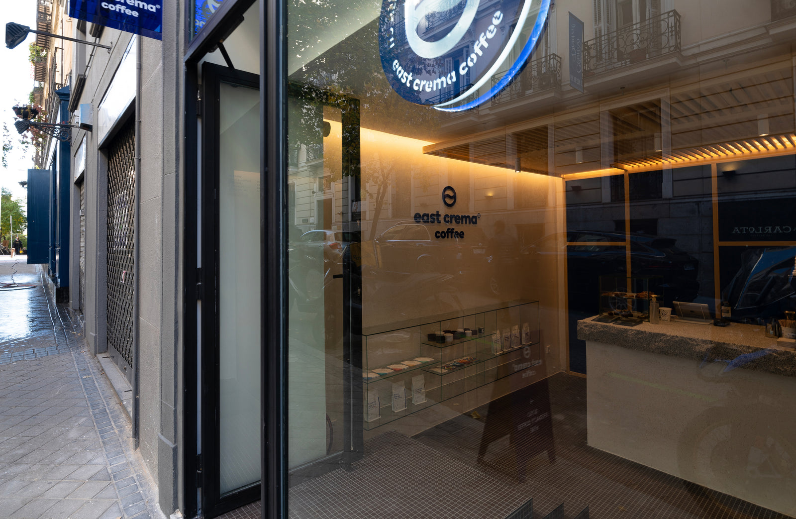 East Crema Coffee Almirante